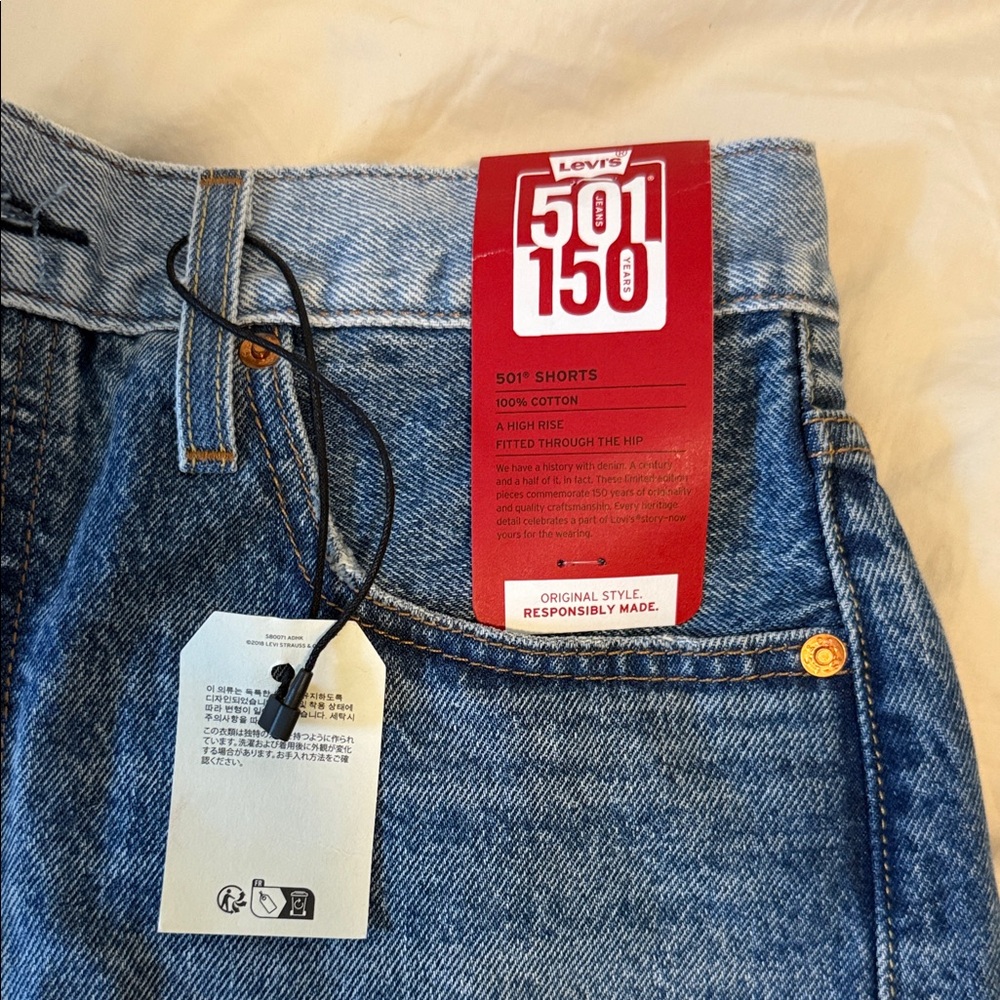 Levi’s 501 Colorblock Shorts - Picture 2 of 3